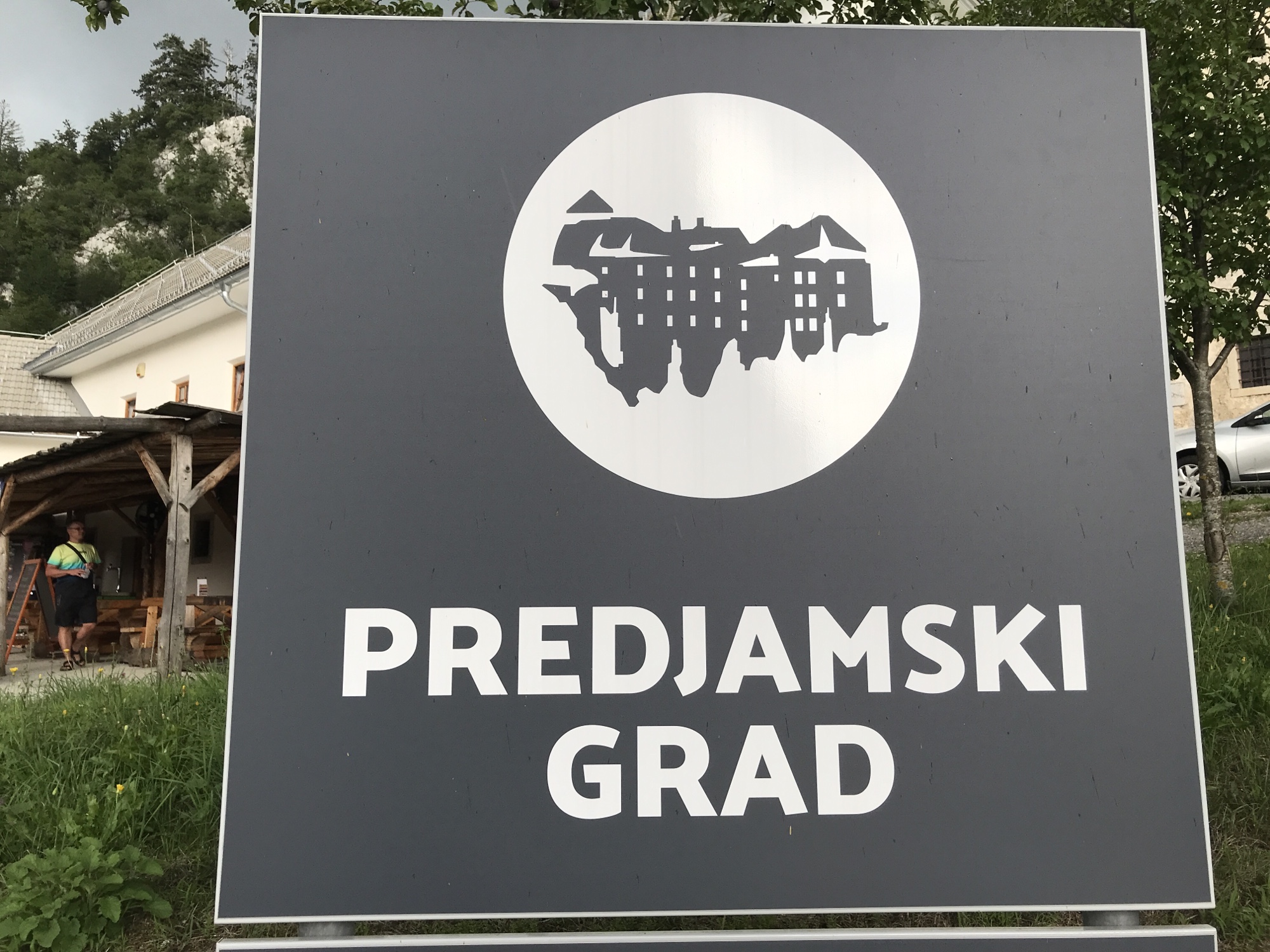 Der zweite Akt – die Höhlenburg von Predjama Der zweite Akt – die Höhlenburg von Predjama