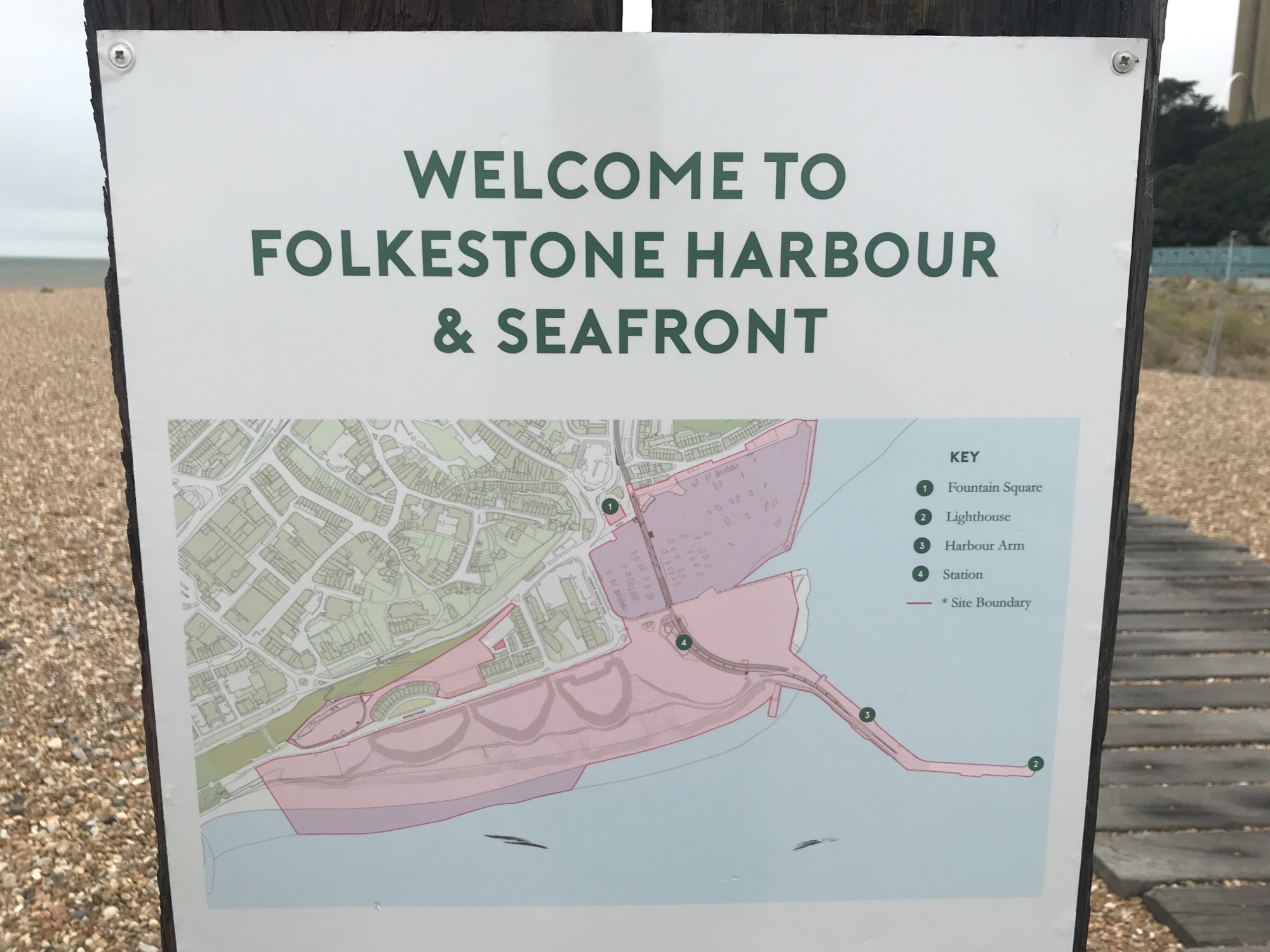 Folkestone – ohne Zug Folkestone – ohne Zug