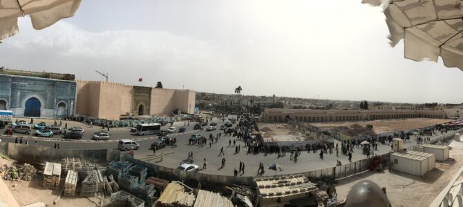Meknes – buntes Treiben ganz allein