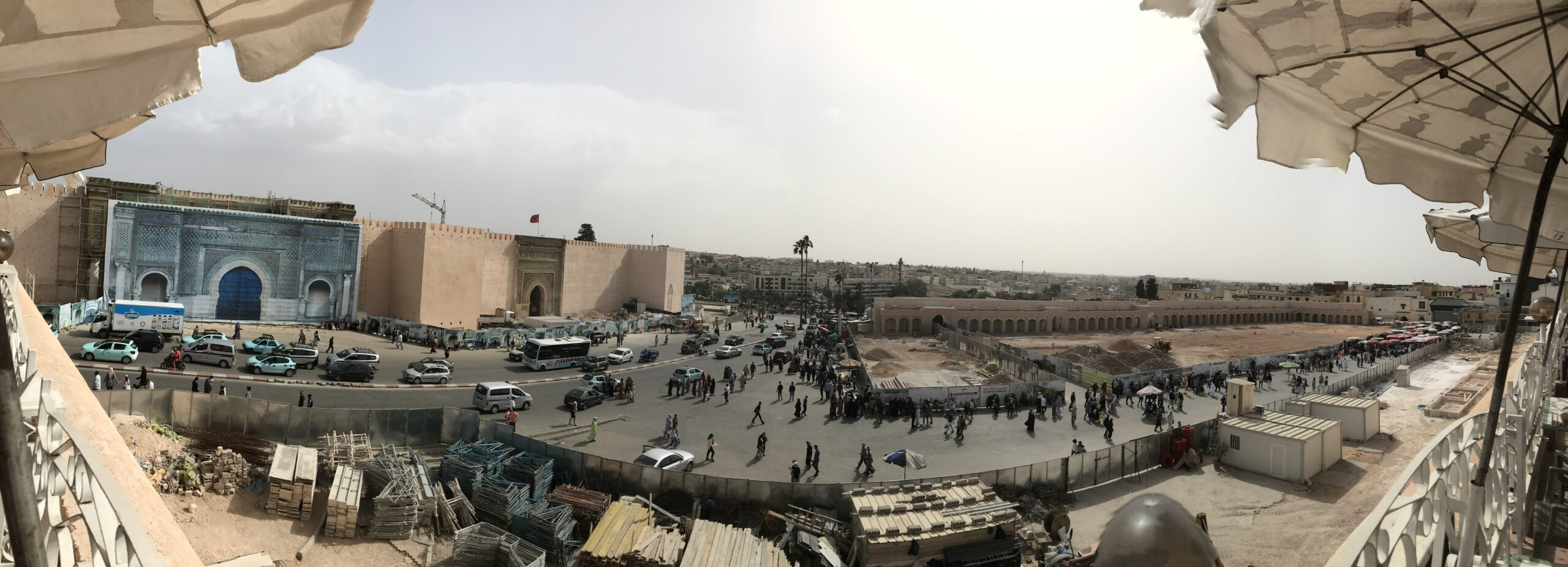 Meknes – buntes Treiben ganz allein Meknes – buntes Treiben ganz allein