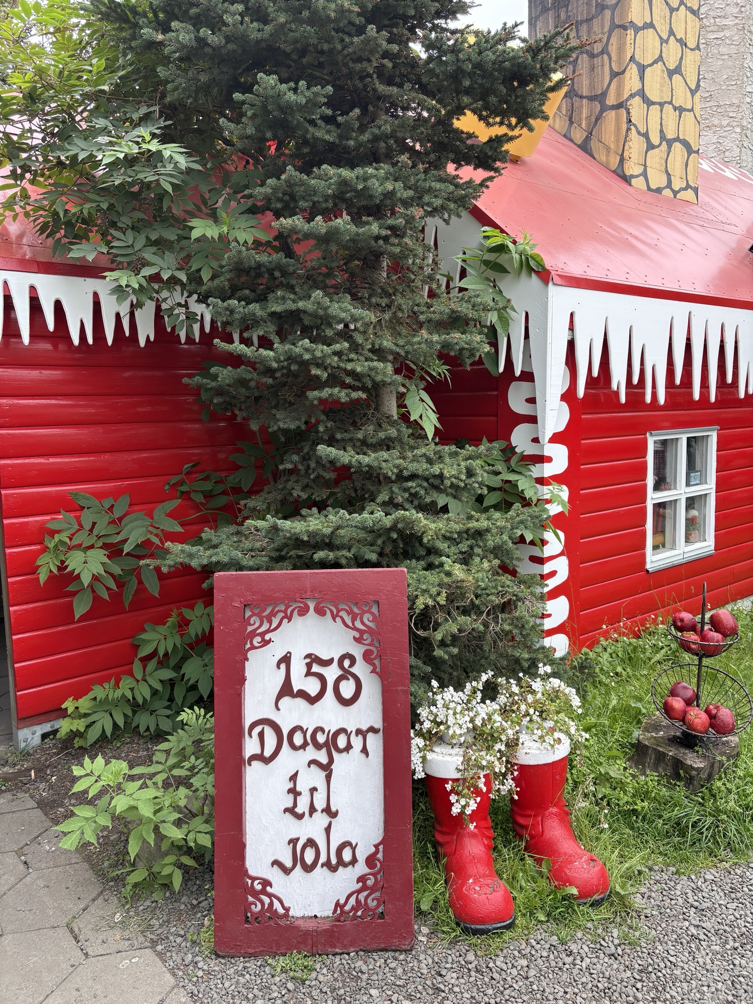 Hrafnagil & Akureyri Hrafnagil & Akureyri